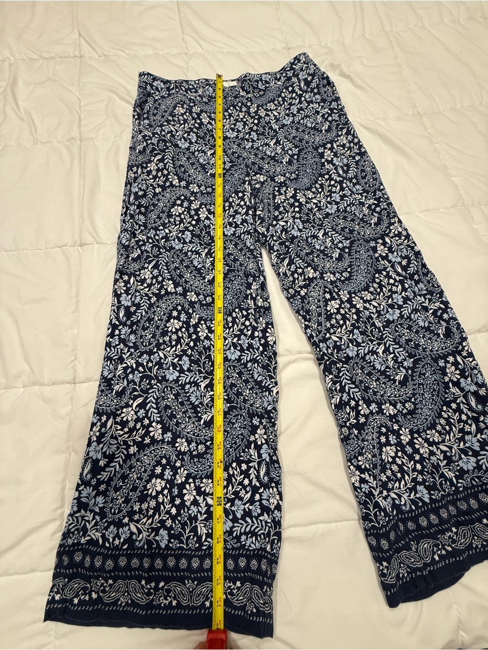 LOFT Navy and White Wide Leg Paisley Print Pants - Picture 3 of 9